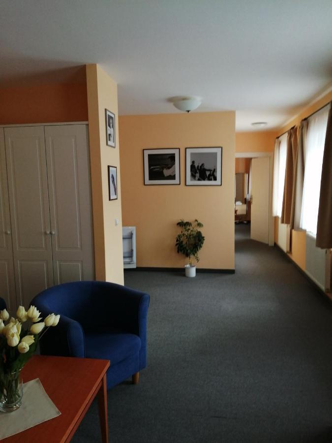 Apartmany Cesky Dvur Marianske Lazne Exterior photo