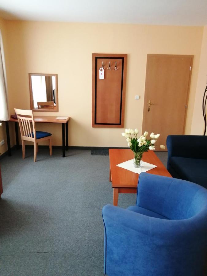 Apartmany Cesky Dvur Marianske Lazne Exterior photo